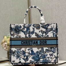 Christian Dior Shopping Bags